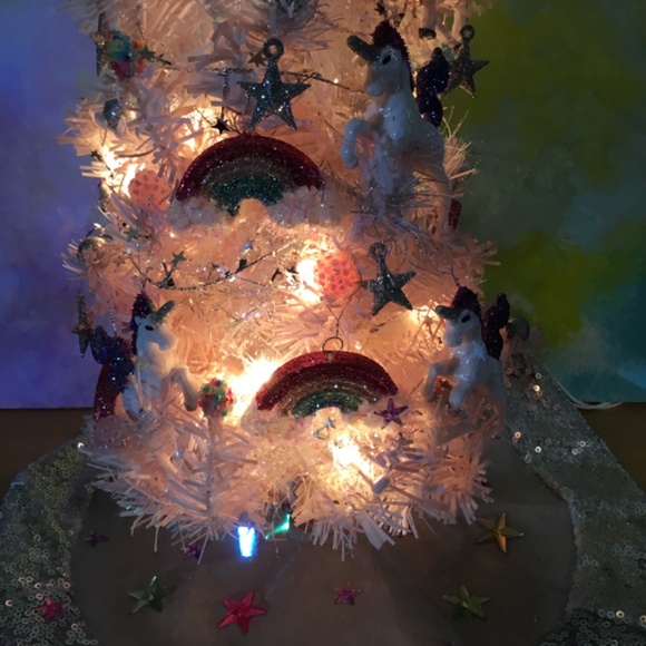 New Handcrafted 18 inch Unicorn Christmas Tree - Picture 4 of 7